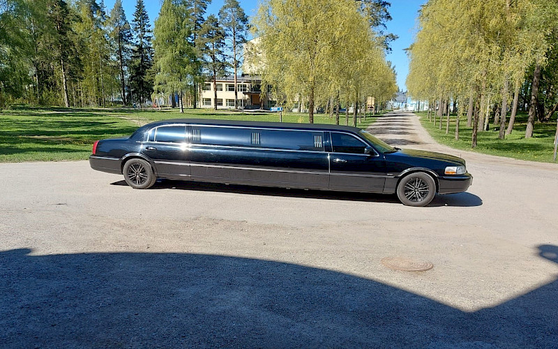 Limousine kuljetukset